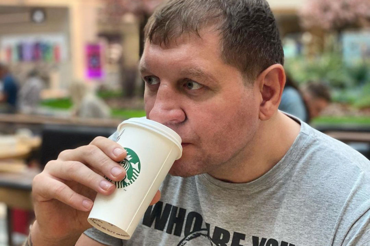 Боец Емельяненко раскрыл секрет своего похудения на 23,5 кг.