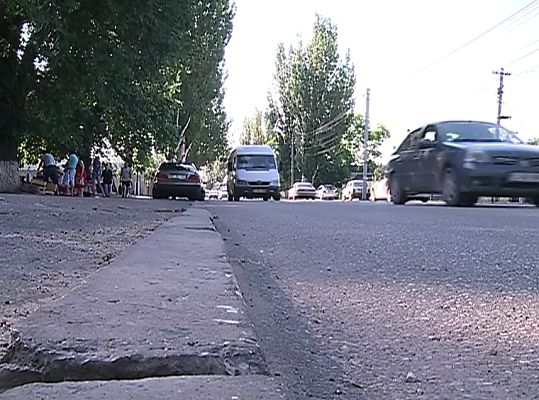 Miros înțepător pe strada Muncești. Foto: protv.md