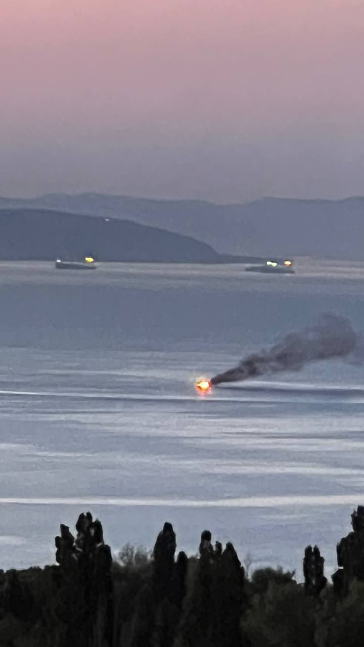 Минобороны РФ: Новороссийск атаковали два морских дрона.