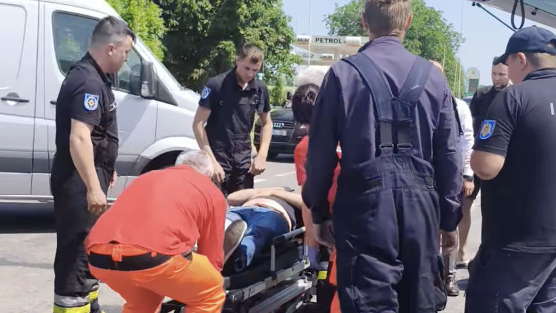 Accident la Grătiești: Un motociclist de 47 de ani a ajuns la spital.