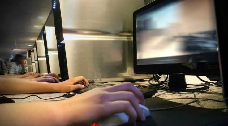 В Испании впервые в мире госпитализировали подростка с игровой зависимостью.