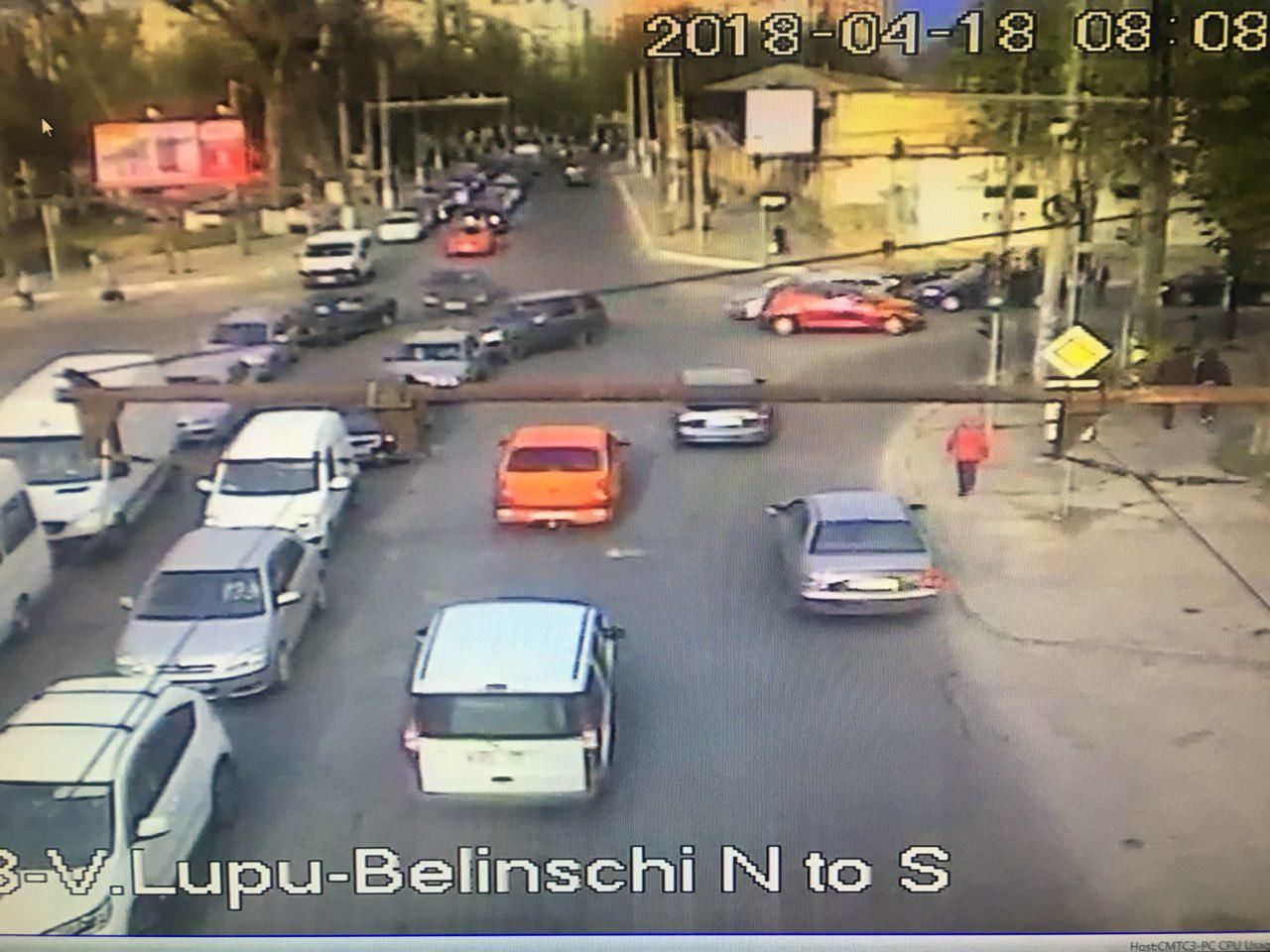 НИП призывает водителей избегать движения по улицам с пробками.
