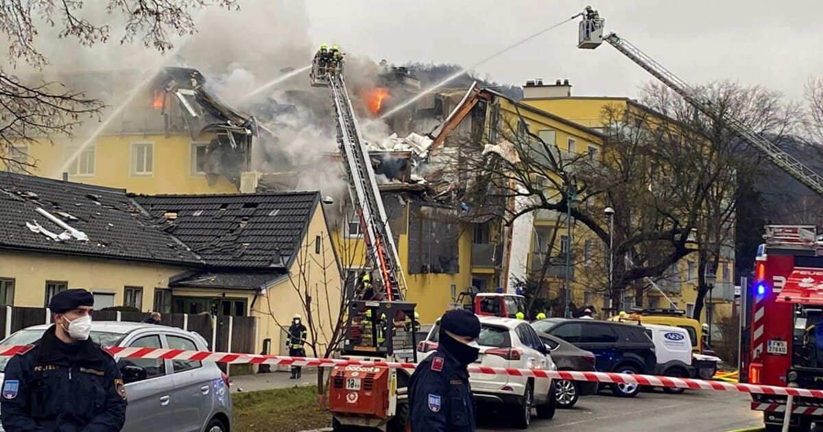 В жилом доме в Австрии прогремел сильный взрыв: разрушено два этажа.