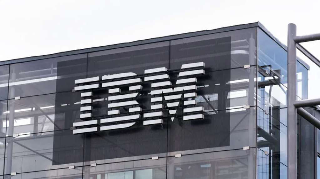 IBM объявила об уходе с российского рынка.