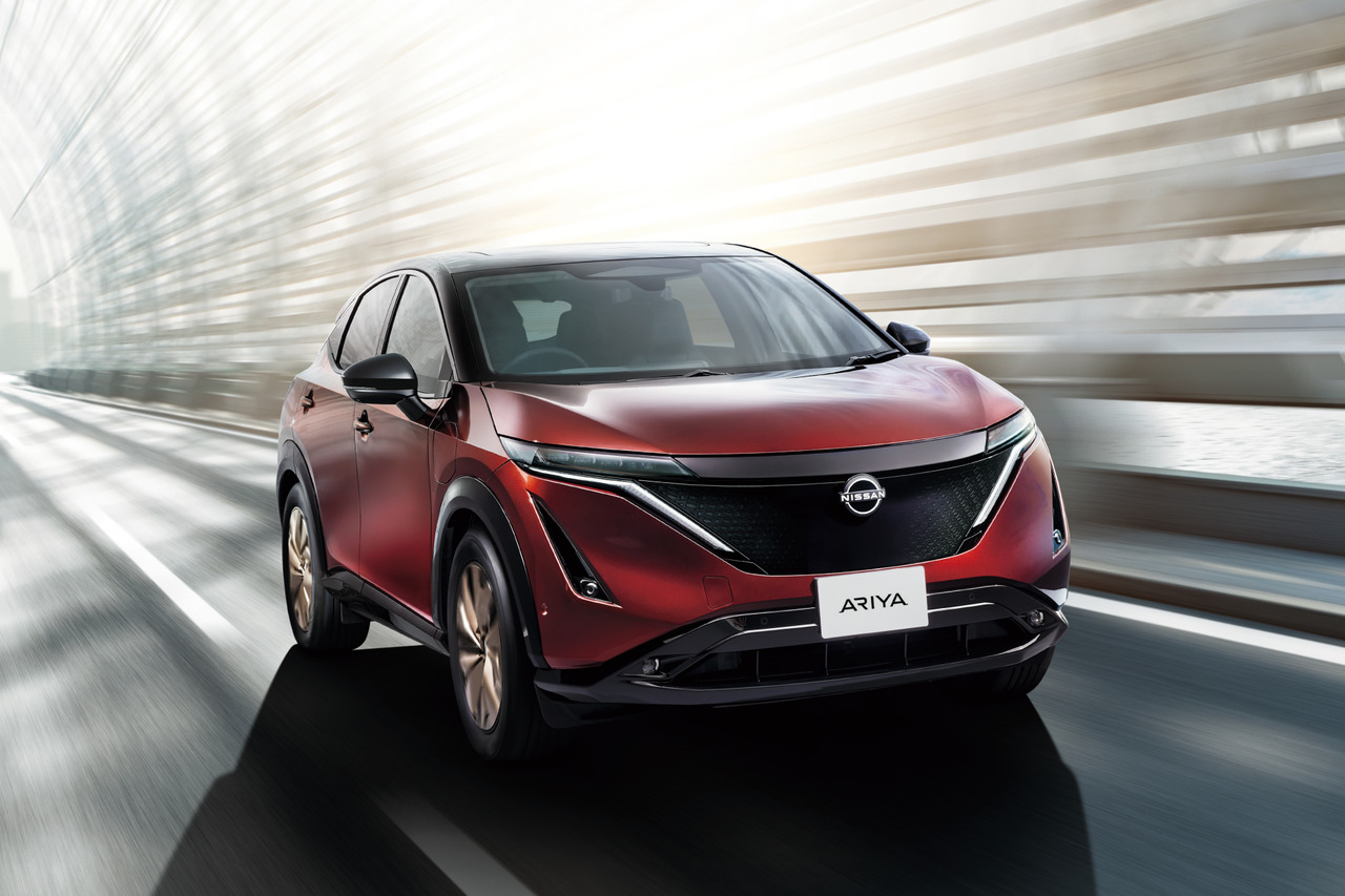 Nissan раскрыл стоимость электрокроссовера Ariya.