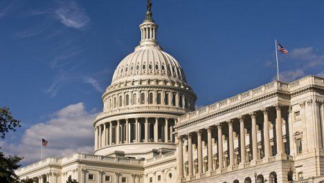 Сенат США одобрил выделение Украине $500 млн и летальное оружие.