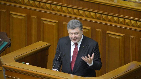 Порошенко назвал главную задачу властей на Украине.