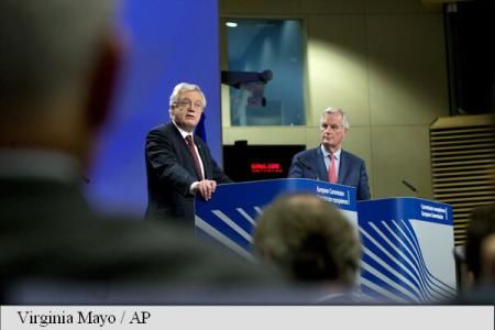 UE vrea ca Irlanda de Nord să rămână în Uniunea vamală după Brexit.