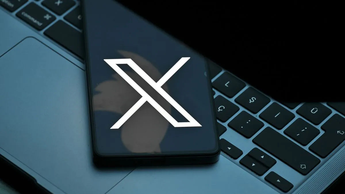 В Латвии собирают подписи за ограничение работы соцсети X.