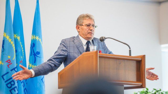 Источники внутри партии говорят, что все министры ЛП вскоре подадут в отставку.