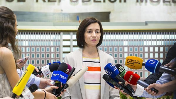 Санду хочет упразднить госсекретарей и "вернуть" замминистров.