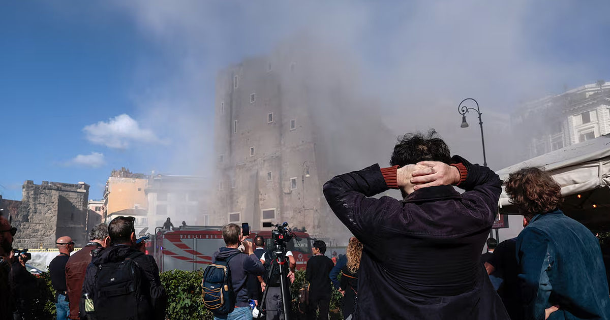 Turnul Torre dei Conti s-a prăbușit în centrul Romei: Mai multe persoane au rămas sub dărâmături.