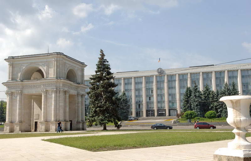 После создания Альянса за европейскую интеграцию правительство возглавил либерал-демократ Влад Филат.