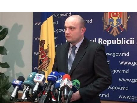 Гражданское общество выдвинуло новые обвинения против бывшего начальника Пограничной полиции Романа Ревенко, причастного к актам коррупции.