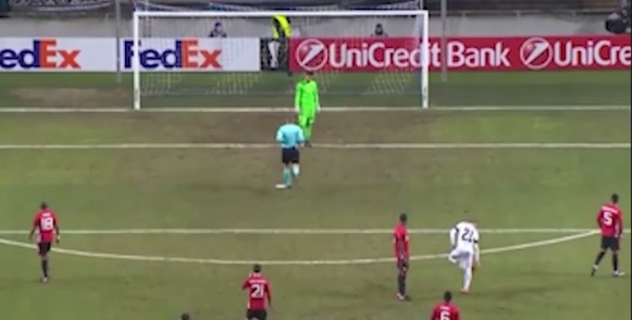 В конце концов, встреча завершилась в пользу "Манчестера Юнайтед" со счетом 0:2.