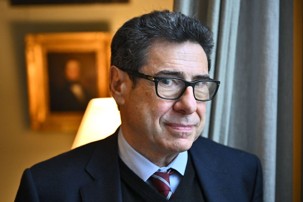 Un laureat al Premiului Nobel a explicat ce împiedică Moldova să devină o țară bogată.