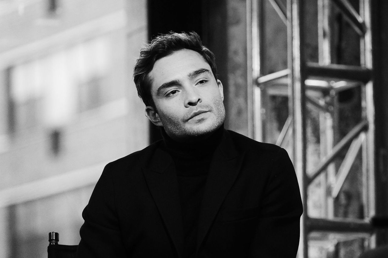 BBC a amânat lansarea unei miniserii, după ce Ed Westwick a fost acuzat de viol