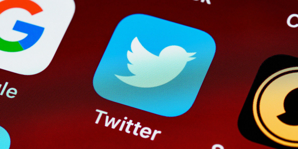 Twitter представил функцию Birdwatch для борьбы с дезинформацией.