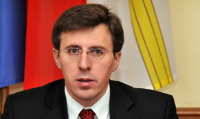 Dacă va fi găsit vinovat, angajatul riscă să-i fie aplicată sancțiunea și să fie eliberat dn funcție