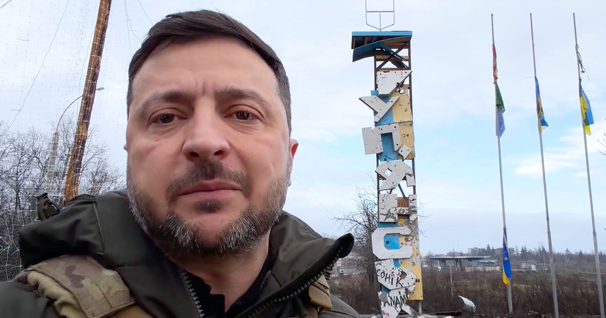 Зеленский записал видеообращение из Купянска.