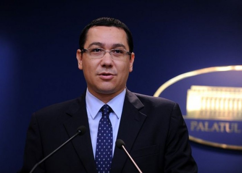 Atenţionat de un ziarist că măsura este nedemocratică, Ponta a replicat dur