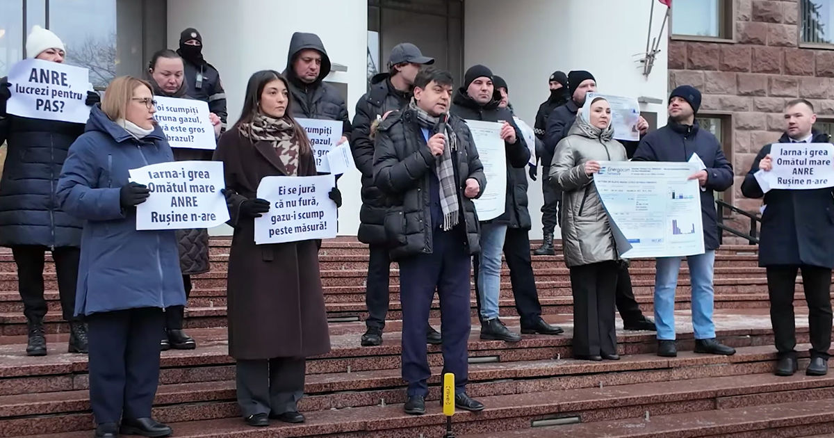 Partidul MAN a organizat un flashmob: Solicită micșorarea și recalcularea tarifelor la energie.