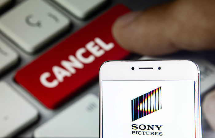 Sony Pictures приостановит деятельность в России.