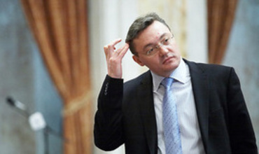 ”După ce a eşuat revoluţia de catifea pe plan naţional, comuniştii încearcă să o testeze în autonomia găgăuză”, a declarat Corman.