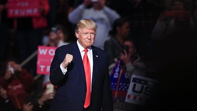 В США ожидают до 900 тысяч человек протестующих после инаугурации Трампа.