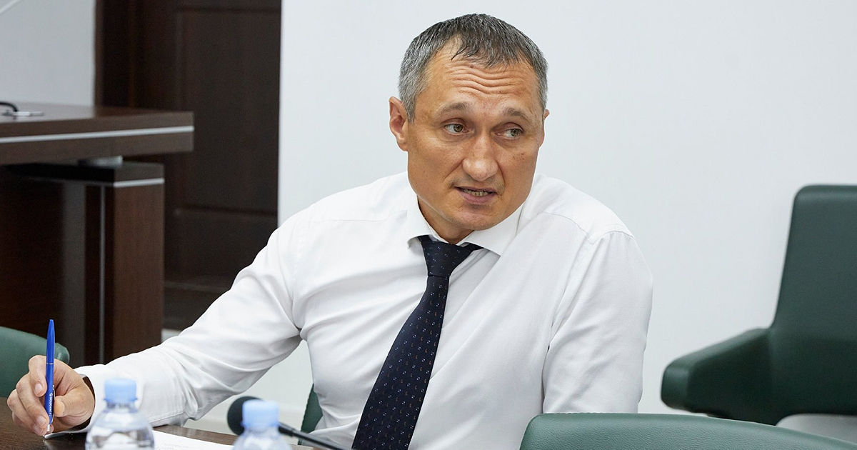Tarnavschi cere o dată pentru alegeri în APG: Îl acuză pe speaker de alianță cu Șor.