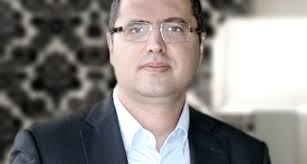 Liderul partidului „Patria”, Renato Usatii, i-a adresat o scrisoare deschisa presedintelui PCRM, Vladimir Voronin prin care afirma ca partidul sau este gata sa formeze o coalitie cu partidul comunistilor in viitorul Parlament.