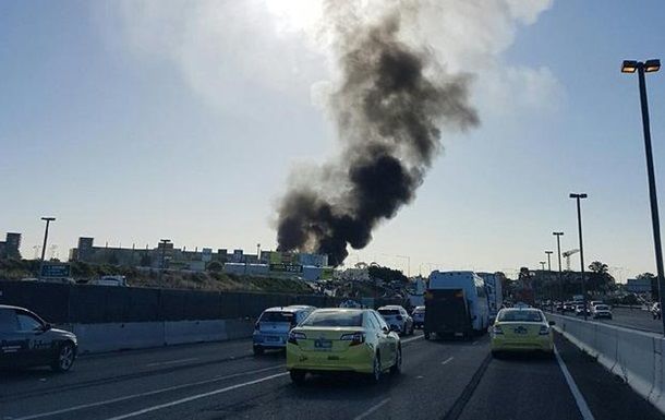 Самолет осуществлял маневр на малой высоте и в какой-то момент зацепился за деревья.
