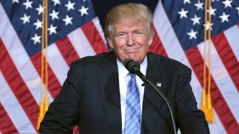 Сторонники Трампа намерены провести его "вторую инаугурацию" онлайн.
