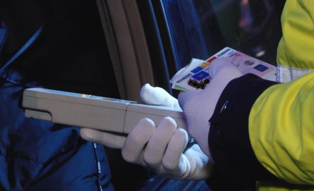 15 conducători auto au fost prinşi băuţi la volan, în cadrul operaţiunii "Nopţi Albe". Foto: magazinsalajean.ro