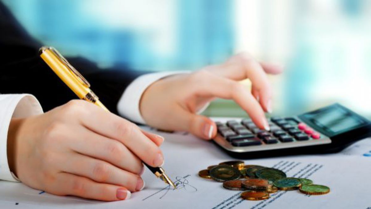 Cuantumul prognozat al salariului mediu pe economie crește