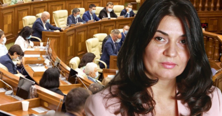 Депутаты PAS, проголосовавшие за Молошаг, требуют ее отставки. Коллаж: Point.md