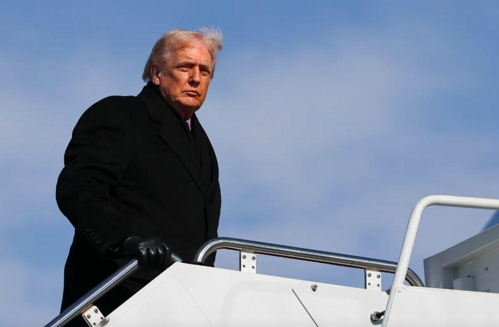 Трамп выдвинул ультиматум Ирану на фоне приближения "огромной армады" США.