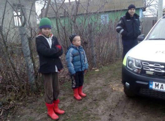 Doi copii dispăruți au revenit acasă. Ce le-au spus oamenilor legii. Foto: politia.md