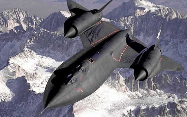 NASA a dat publicităţii noi filmări cu celebrul SR-71 Blackbird. 