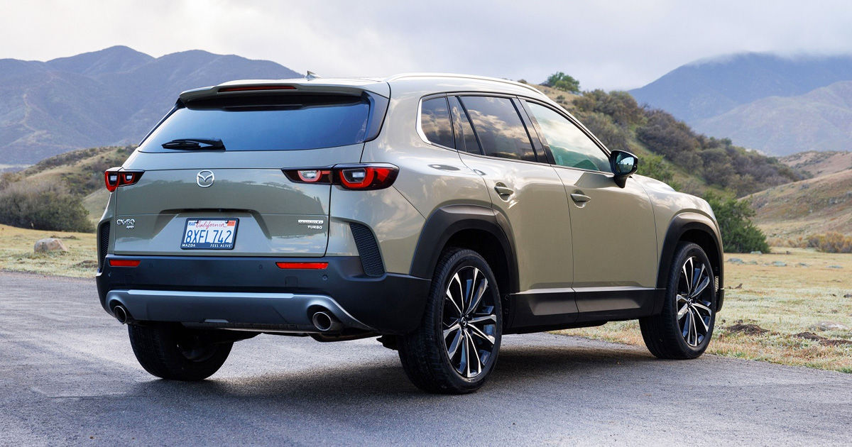 Mazda представила новый экономичный кроссовер с мотором от Toyota RAV4. 