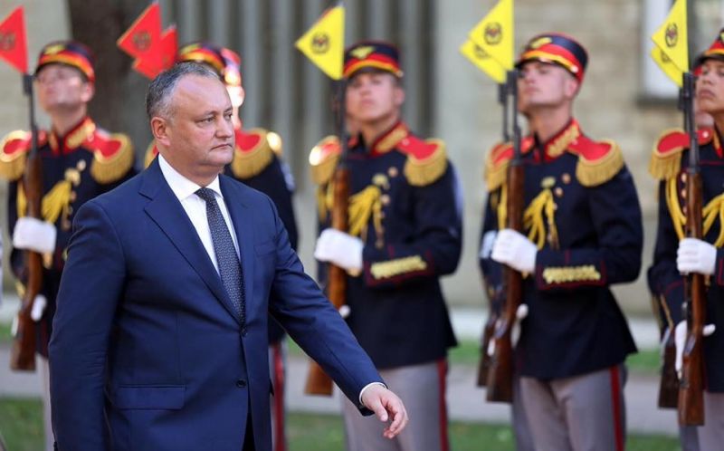 Dodon celebrează patriotismul! Felicitarea de Ziua Armatei Naționale. Foto: presedinte.md
