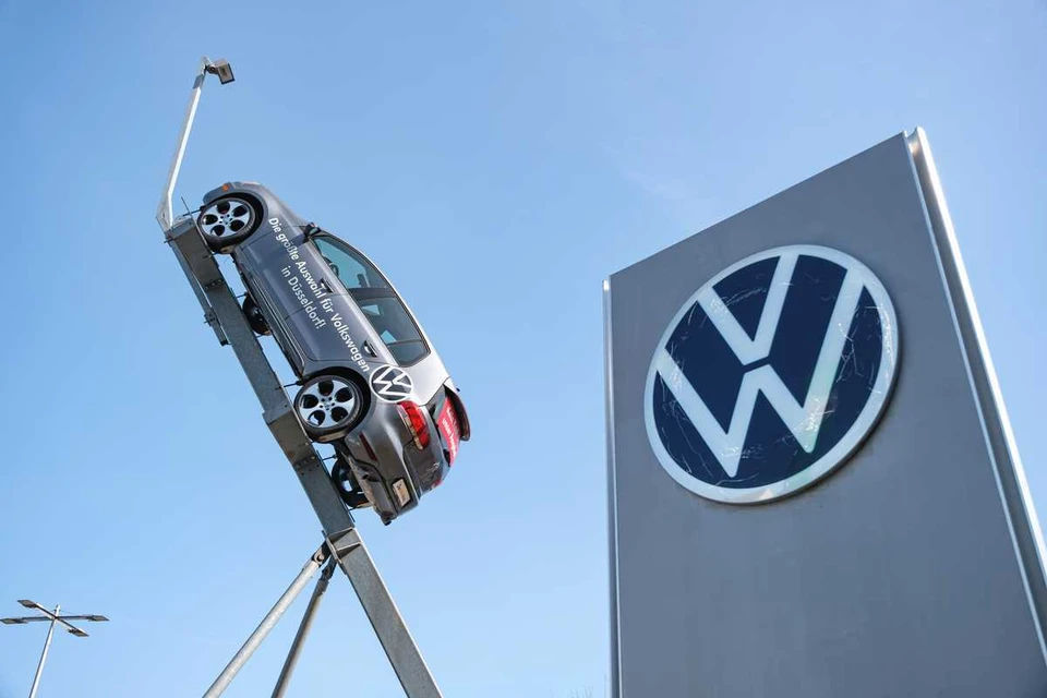 Сотни тысяч автомобилей VW отзывают из-за риска отказа руля.