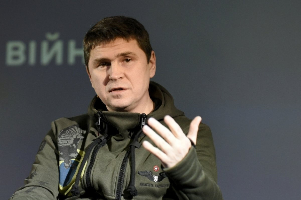 Подоляк - Молдове: У нас горячая война, у вас холодная война.