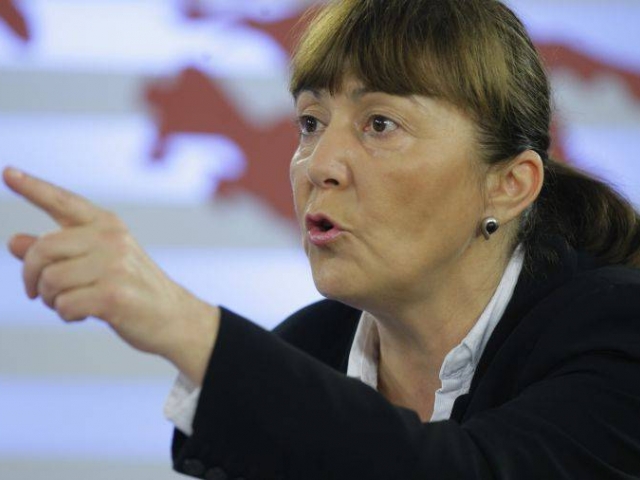 Intr-o declaratie de presa, europarlamentarul indeamna partidele pro-europene sa gaseasca un numitor comun si sa sa creeze o noua alianta.