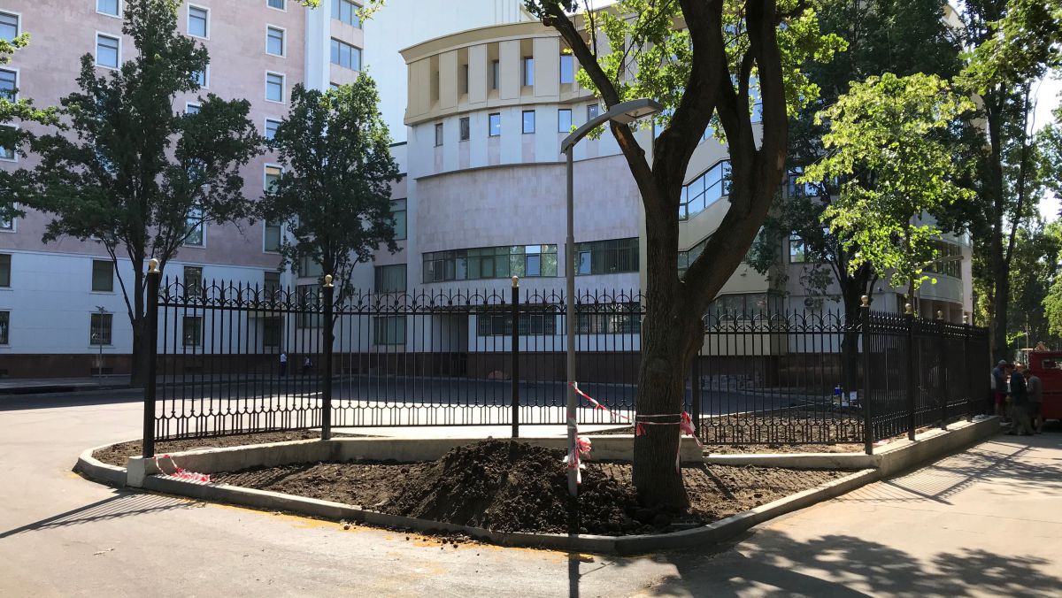 Стоимость ограждения составляет пять миллионов леев. Фото: agora.md.