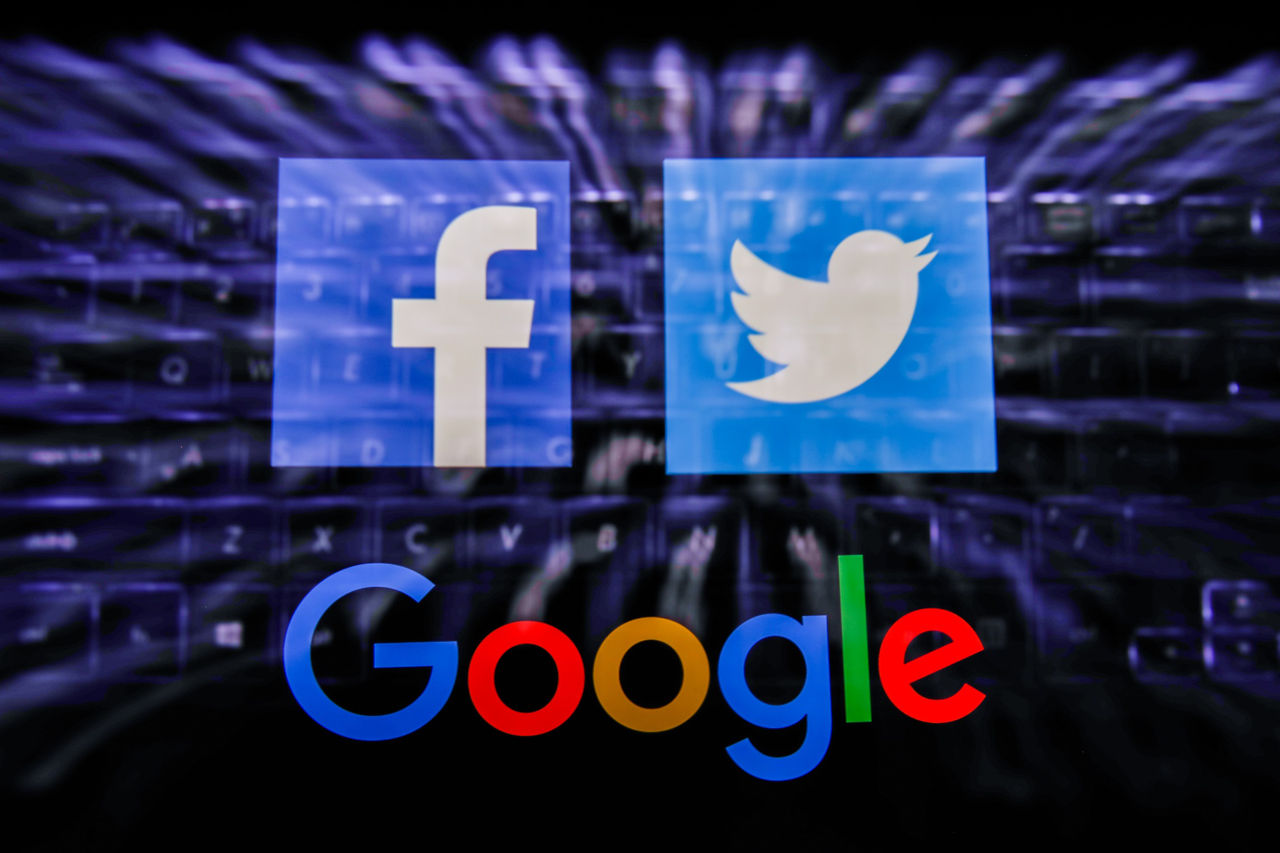 ЕС согласовал новые правила для Google и Twitter для борьбы с нелегальным контентом.