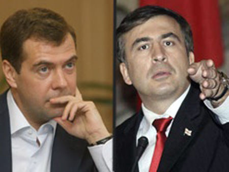 Премьер-министр России Дмитрий Медведев прокомментировал отставку Саакашвили.