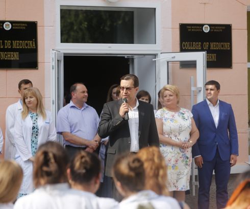 Мариана Лупу освистали и в Унгенах.