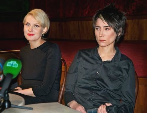 Interpreta din Rusia Zemfira și regizoarea Renata Litvinova s-au căsătorit. 