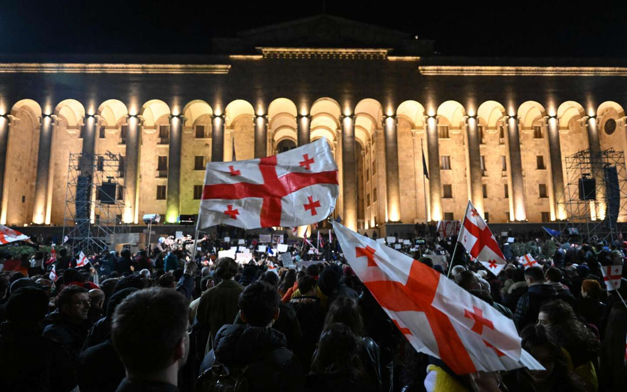 Opoziția din Georgia planifică proteste zilnice împotriva fraudării alegerilor.